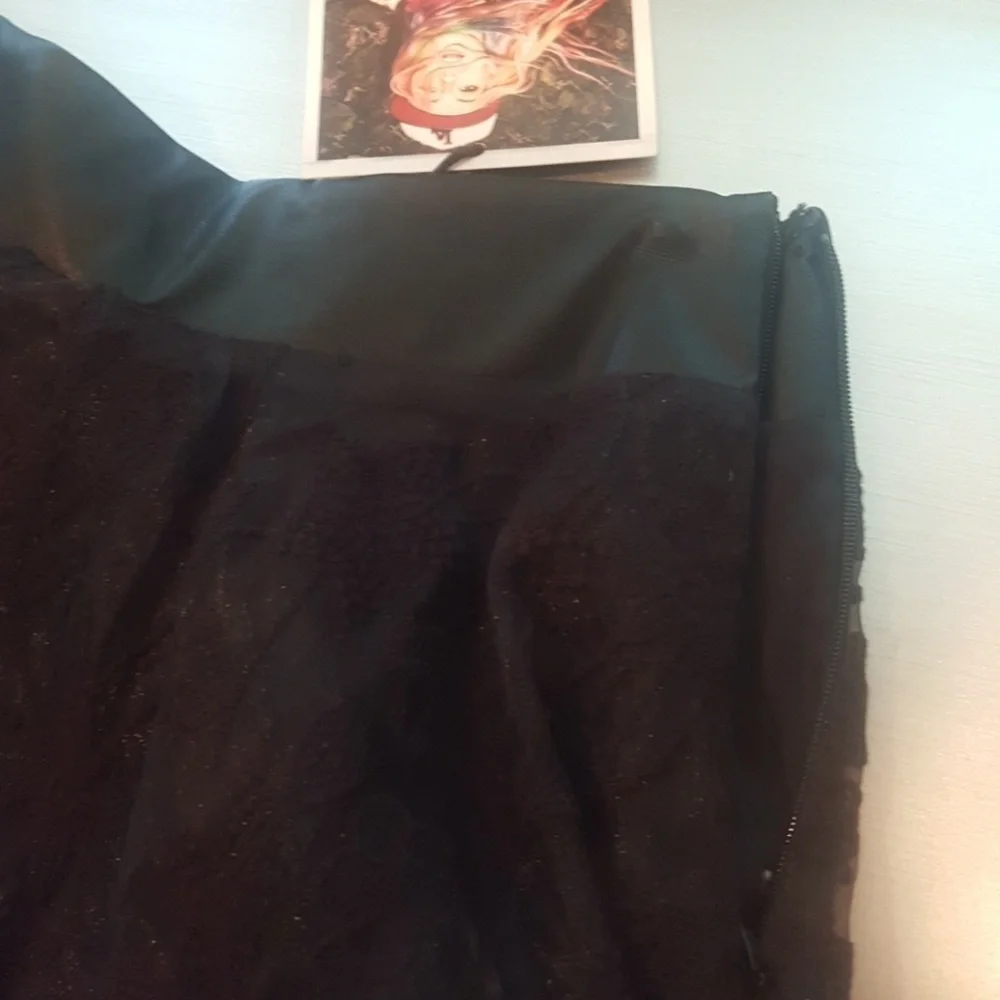 MinkPink the Renaissance skirt Small - Picture 5 of 10